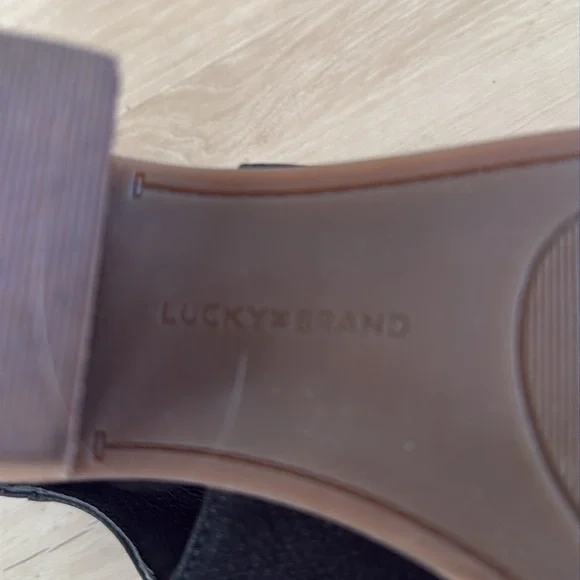 Elegant Black Women's Peep-Toe Shoes** Lucky Brand Size 8 1/2 - Picture 6 of 7